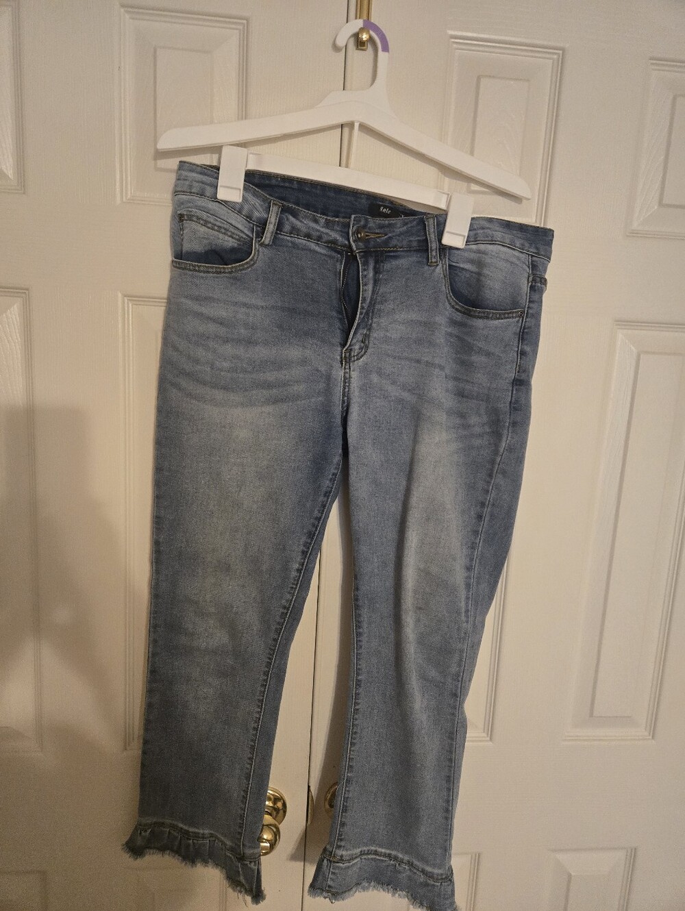 Relativity Light Wash Straight Jeans — Faded Blue